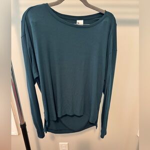 All in Motion Teal Ribbed Long Sleeve Shirt